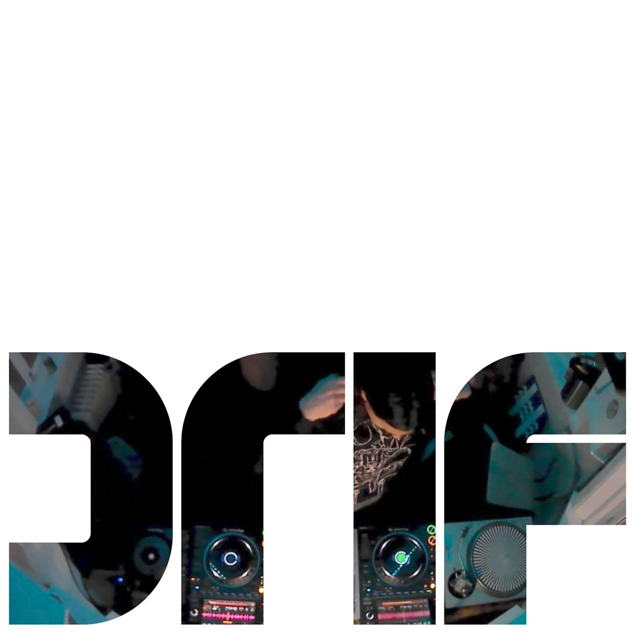 Logo DRIF with a background of a DJ table seen from above.